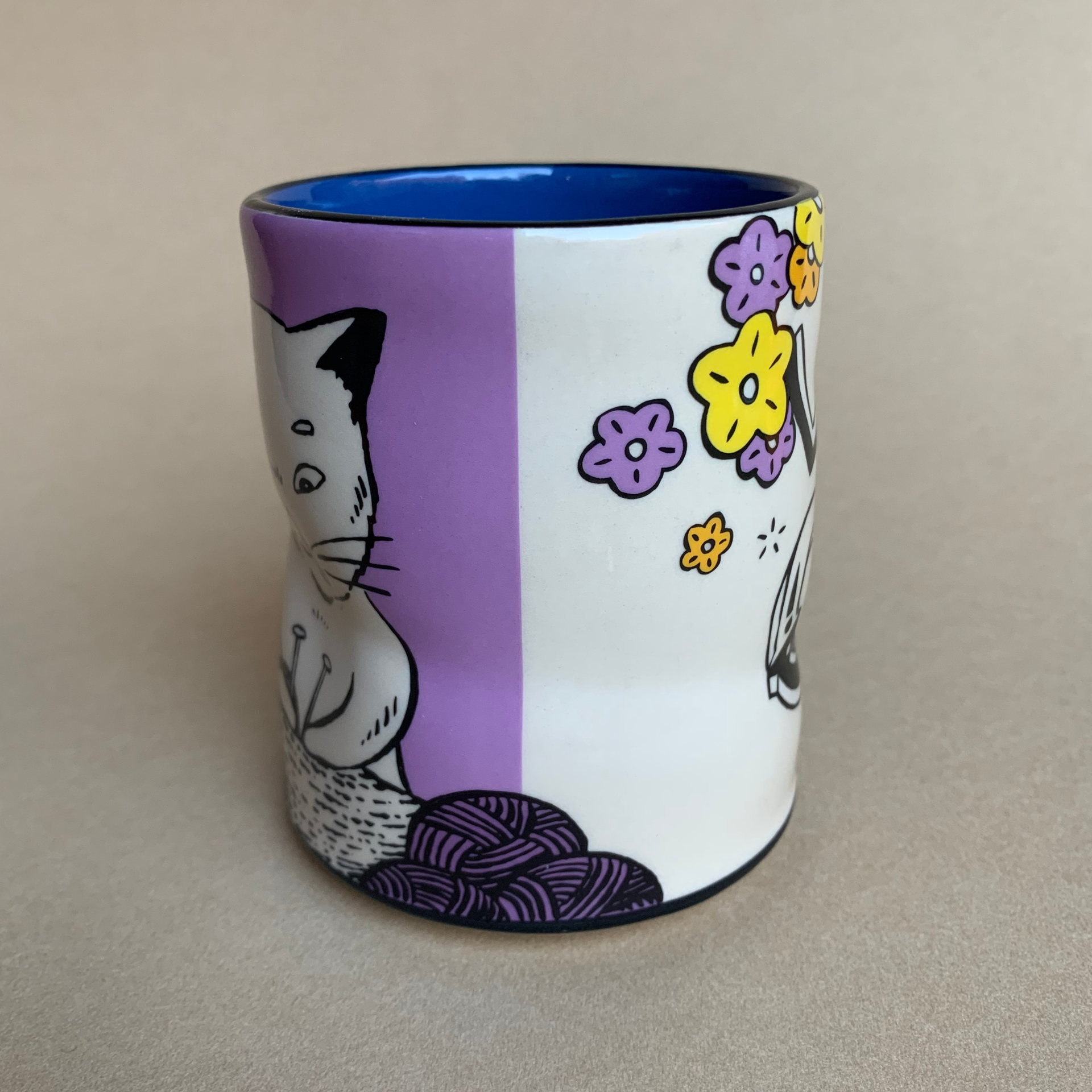 Lucky Cat Knitting Cup - Large Ceramic Mug